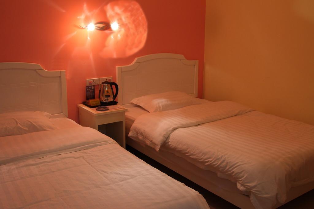 Yangshuo Romantic Inn Яншуо Екстер'єр фото