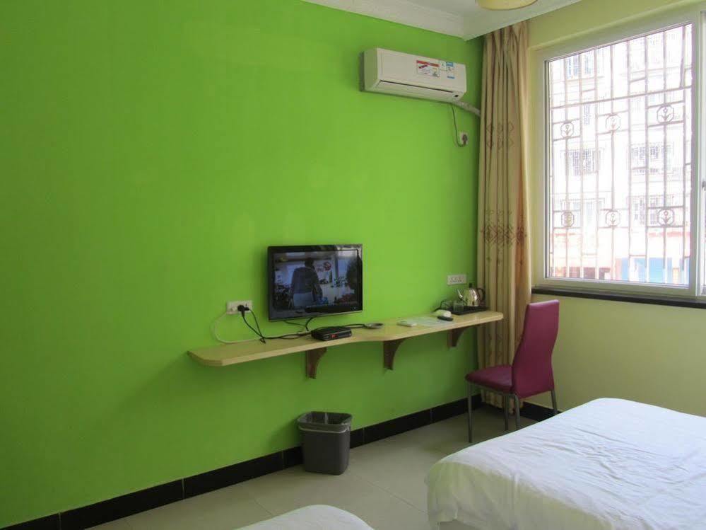 Yangshuo Romantic Inn Яншуо Екстер'єр фото