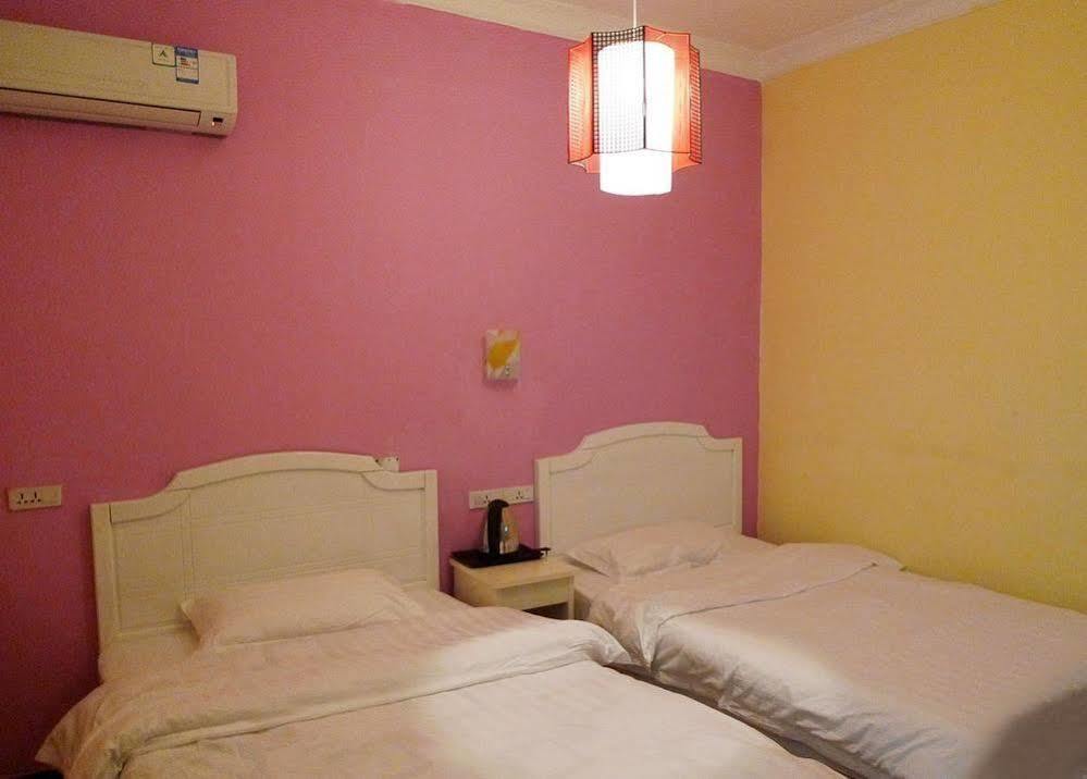 Yangshuo Romantic Inn Яншуо Екстер'єр фото