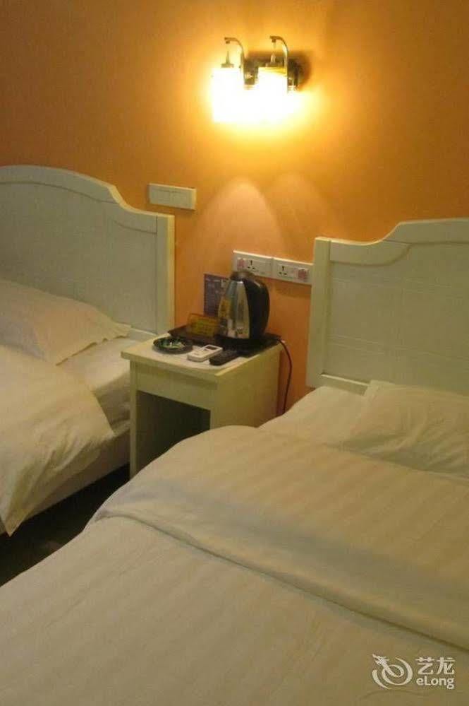 Yangshuo Romantic Inn Яншуо Екстер'єр фото
